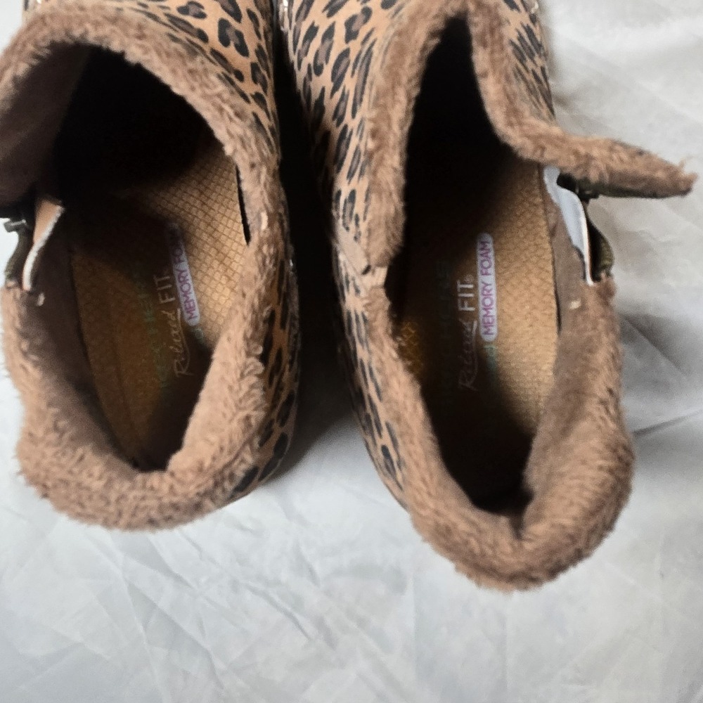 Skechers Leopard Print Faux Fur Lined Ankle Booties Side Zip Women's 8.5 - Picture 8 of 9